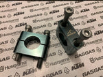 Load image into Gallery viewer, USED APICO UNIVERSAL TRIALS FATBAR HANDLEBAR MOUNTING KIT