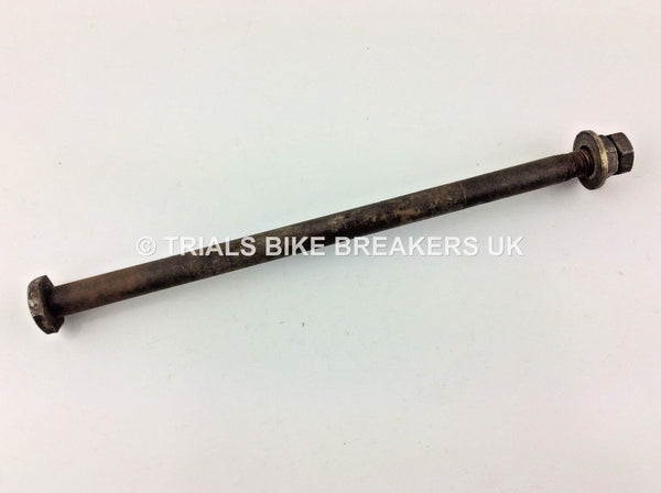 YAMAHA TY80 SWING SWINGING ARM SPINDLE & NUTS - Trials Bike Breakers UK