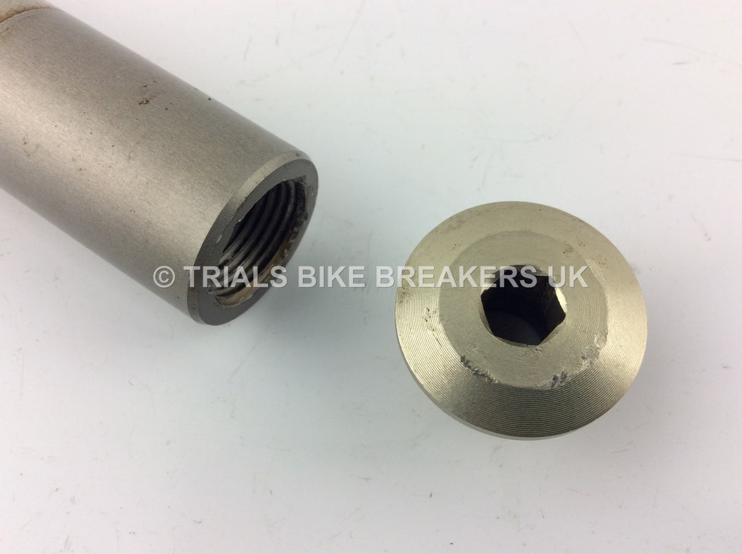 GAS GAS PRO FRONT WHEEL AXLE SPINDLE WITH BOLT TO SUIT MARZOCCHI FORKS