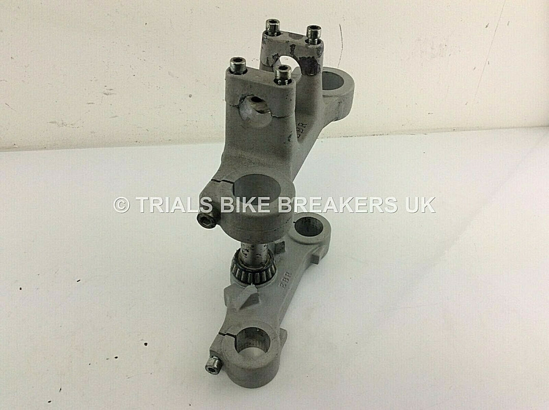 BETA MINI TRIAL TRIPLE CLAMPS YOKES WITH BAR CLAMPS - Trials Bike Breakers UK