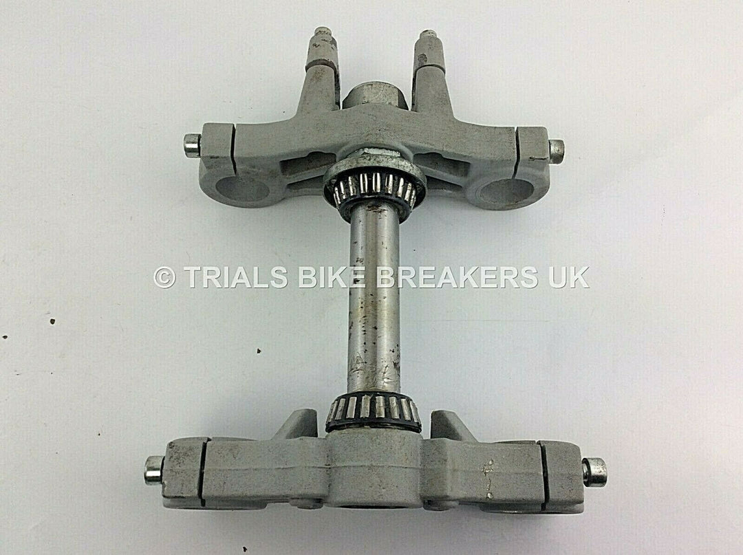 BETA MINI TRIAL TRIPLE CLAMPS YOKES WITH BAR CLAMPS - Trials Bike Breakers UK
