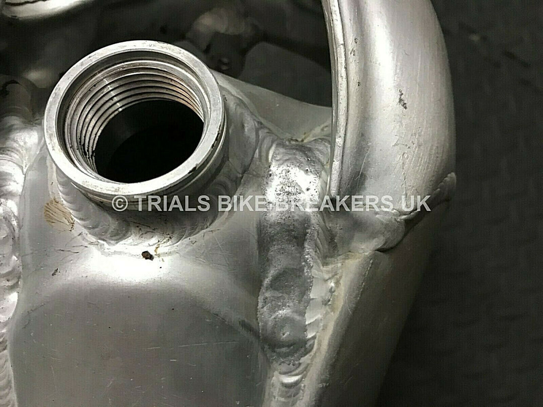 2006 BETA REV3 125 FRAME WITH SIDE ARMS