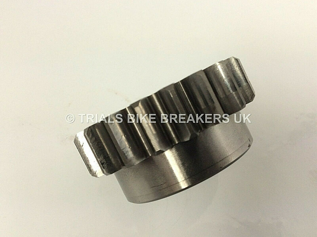 2008 BETA REV3 125cc CLUTCH BASKET WITH PRIMARY DRIVE & CRANKSHAFT GEAR - Trials Bike Breakers UK